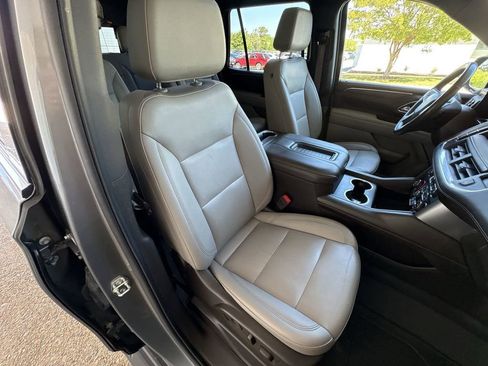 Certified 2022 Chevrolet Tahoe LT w/ Luxury Package AWD/4WD image 29