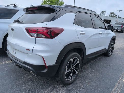 Used 2023 Chevrolet TrailBlazer RS w/ Convenience Package image 3