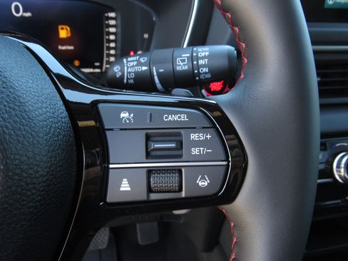 New 2025 Honda Pilot Black Edition image 27