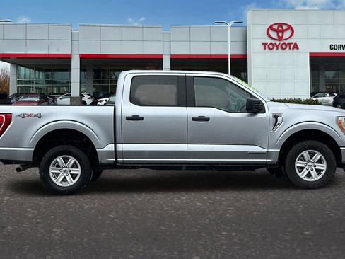 Used 2022 Ford F150 XLT image 3