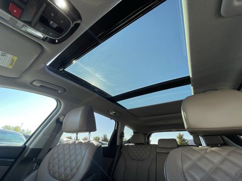 Used 2023 Hyundai Santa Fe Limited image 24