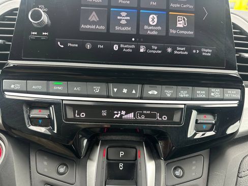 Used 2025 Honda Odyssey EX-L image 26