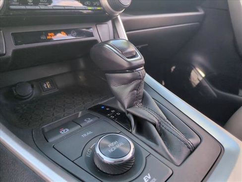 Certified 2024 Toyota RAV4 SE AWD/4WD image 12