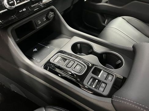 New 2026 Honda Pilot Touring image 23