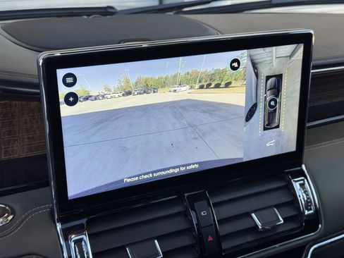 Used 2023 Lincoln Navigator Black Label image 38