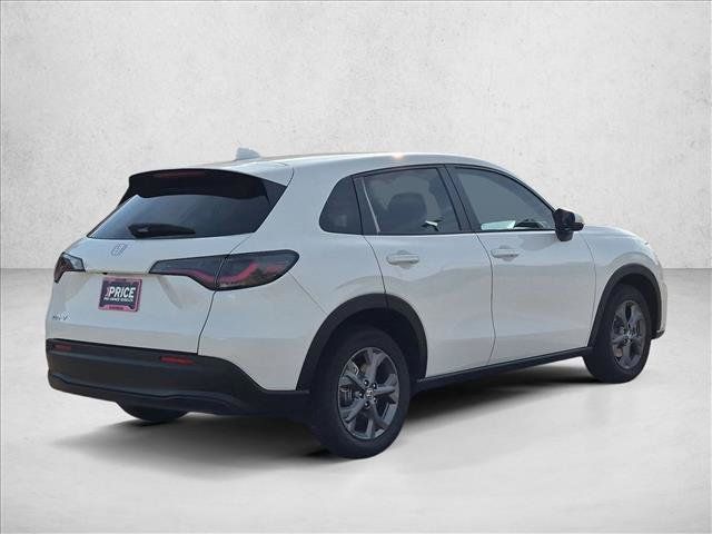 Certified 2027 Honda HR-V LX image 5