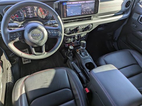 Used 2024 Jeep Wrangler Unlimited Rubicon image 19