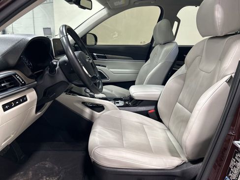 Used 2022 Kia Telluride EX w/ EX Premium Package image 10