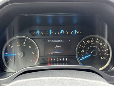Used 2015 Ford F150 XLT w/ Equipment Group 302A Luxury AWD/4WD image 23