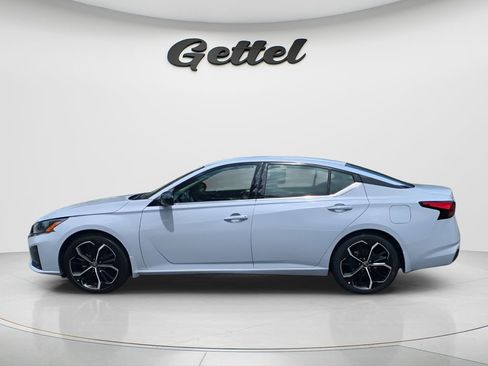 Used 2024 Nissan Altima 2.5 SR image 12