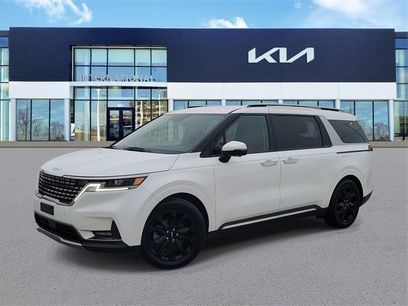 Used 2023 Kia Carnival SX