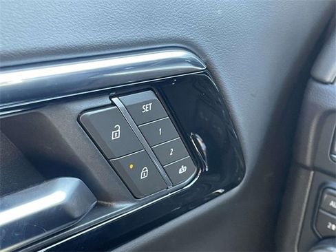 New 2026 Chevrolet Suburban LT w/ Comfort Package image 18