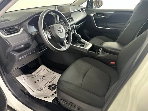 Used 2024 Toyota RAV4 XLE w/ Convenience Package AWD/4WD image 17