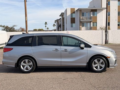 Used 2018 Honda Odyssey EX-L image 2