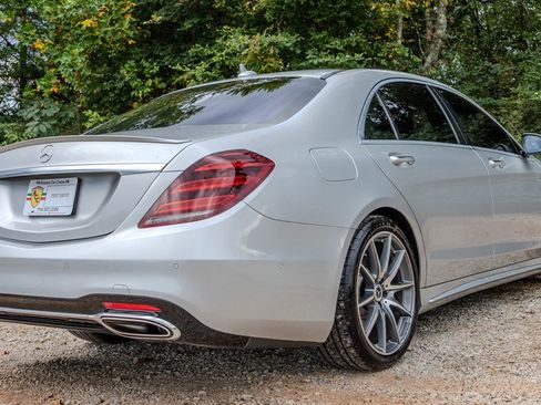 Used 2019 Mercedes-Benz S 560 Sedan w/ AMG Line Exterior image 5