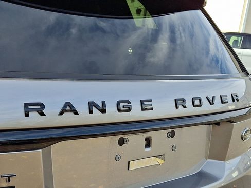 Used 2022 Land Rover Range Rover Sport HSE Dynamic image 28