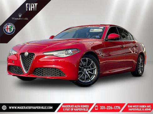 Used 2017 Alfa Romeo Giulia AWD image 1