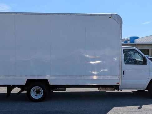 Used 2025 Ford E-350 and Econoline 350 Super Duty w/ Power Equipment Group RWD image 5