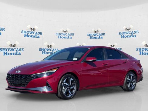 Used 2023 Hyundai Elantra Limited FWD image 2