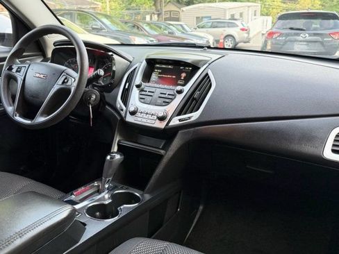 Used 2017 GMC Terrain SLE FWD image 13
