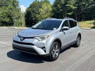 Used 2017 Toyota RAV4 XLE FWD video 3