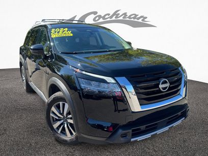 Used 2024 Nissan Pathfinder SL