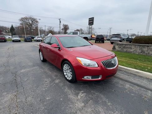 Certified 2013 Buick Regal Premium image 2