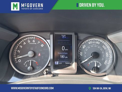 Used 2023 Toyota Tacoma TRD Off-Road w/ Technology Package AWD/4WD image 33