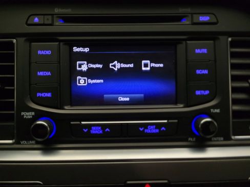 Used 2015 Hyundai Sonata SE w/ Option Group 09 FWD image 25