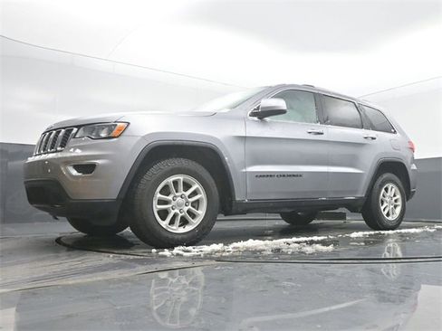 Used 2018 Jeep Grand Cherokee Laredo image 51