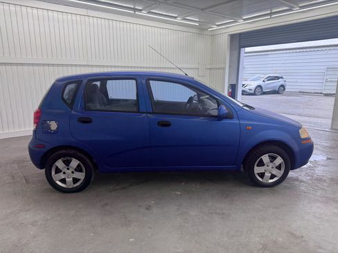 Used 2004 Chevrolet Aveo Hatchback image 4