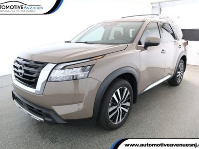 Used 2024 Nissan Pathfinder Platinum