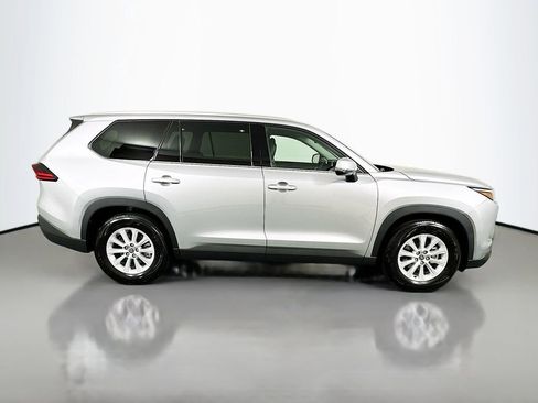 Certified 2025 Toyota Grand Highlander AWD image 4