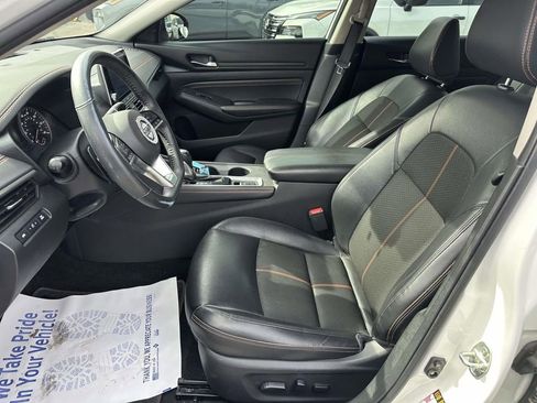 Used 2020 Nissan Altima 2.5 SR w/ Premium Package image 13