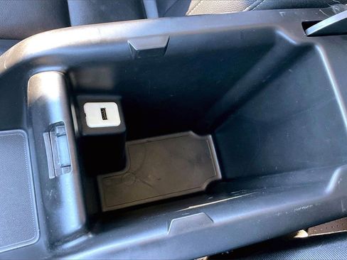 Used 2018 GMC Canyon SLT w/ Driver Alert Package image 24