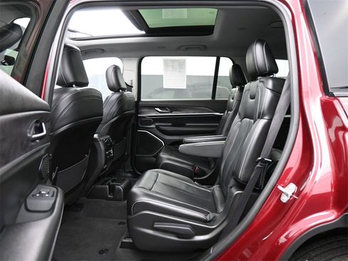 Used 2021 Jeep Grand Cherokee L Limited image 23