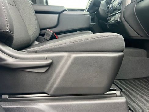 Used 2025 Chevrolet Silverado 2500 Custom w/ Custom Value Package image 22