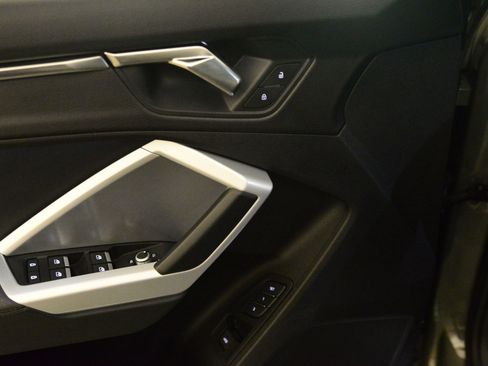 Certified 2023 Audi Q3 2.0T Premium w/ Convenience Package image 11