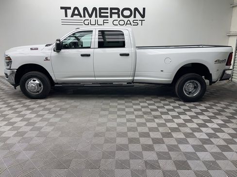 New 2026 RAM 3500 Tradesman AWD/4WD image 2
