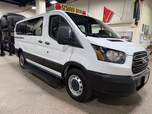Used 2019 Ford Transit 150 XL image 14