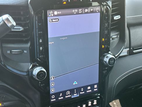 Used 2024 RAM 2500 Limited image 17