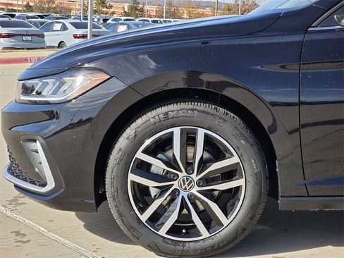 New 2026 Volkswagen Jetta SE image 5