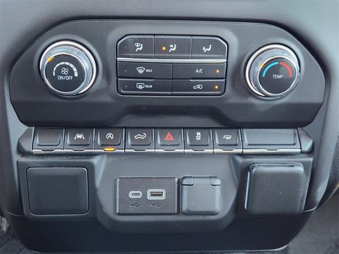 Used 2024 Chevrolet Silverado 1500 Custom image 20