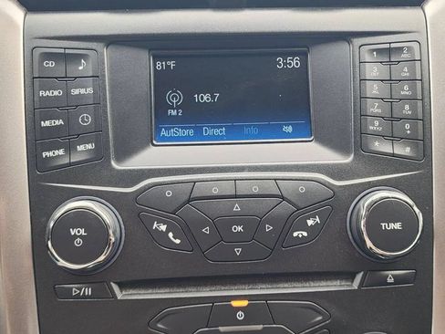 Used 2017 Ford Fusion SE FWD image 20