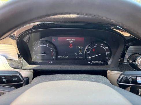 Used 2022 Lincoln Corsair AWD w/ Equipment Group 101A image 17