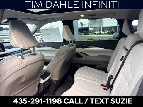 New 2026 INFINITI QX60 Luxe image 12