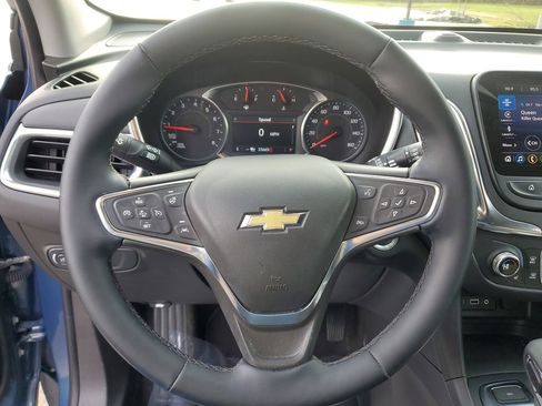 Used 2024 Chevrolet Equinox LT AWD/4WD image 18