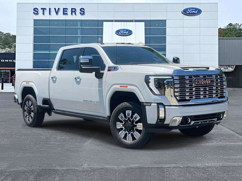 Used 2025 GMC Sierra 2500 Denali w/ Denali Reserve Package AWD/4WD image 1