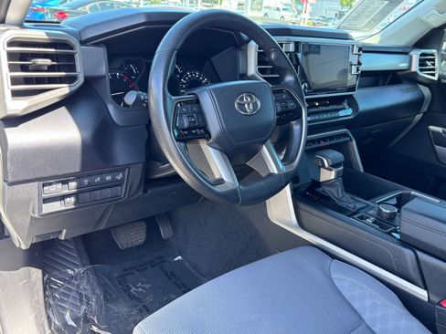 Used 2023 Toyota Tundra SR5 w/ SR5 Convenience Package AWD/4WD image 17