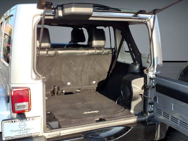 Used 2014 Jeep Wrangler Unlimited Sahara AWD/4WD image 32